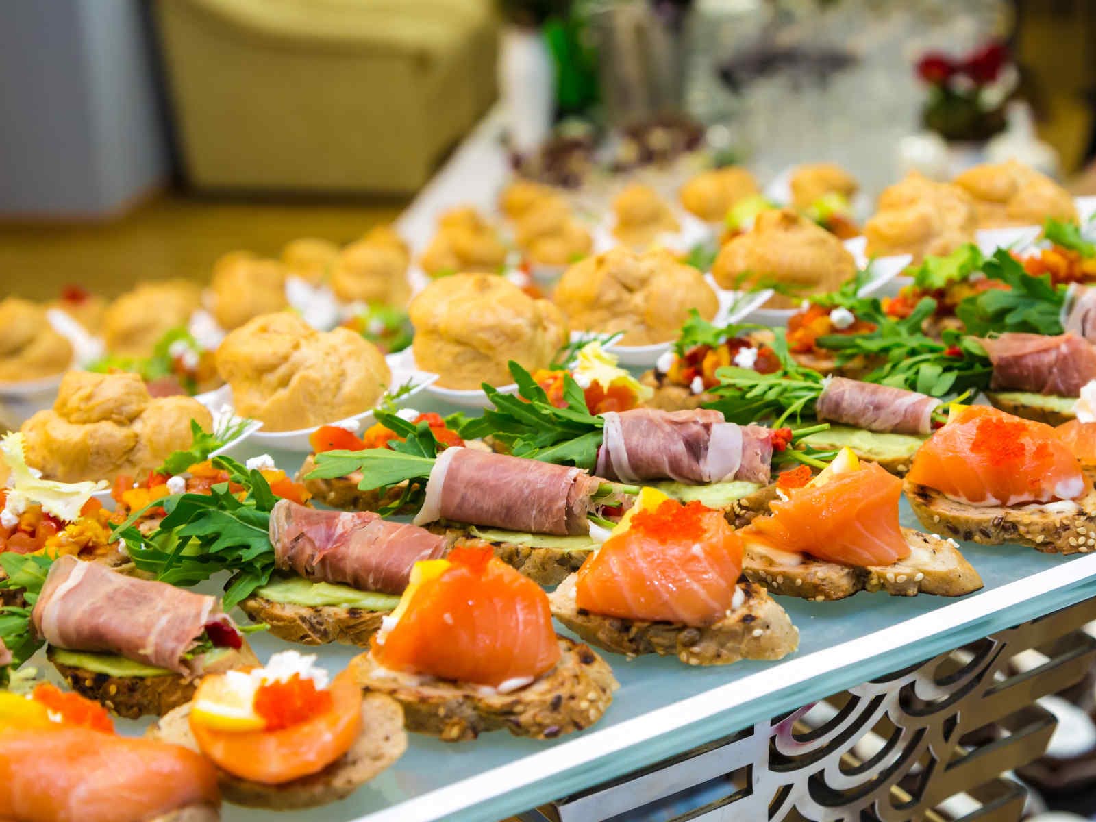 Bufet przygotowany przez Bistro Smak na event